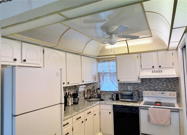 Building Photo - 8900 Washington St