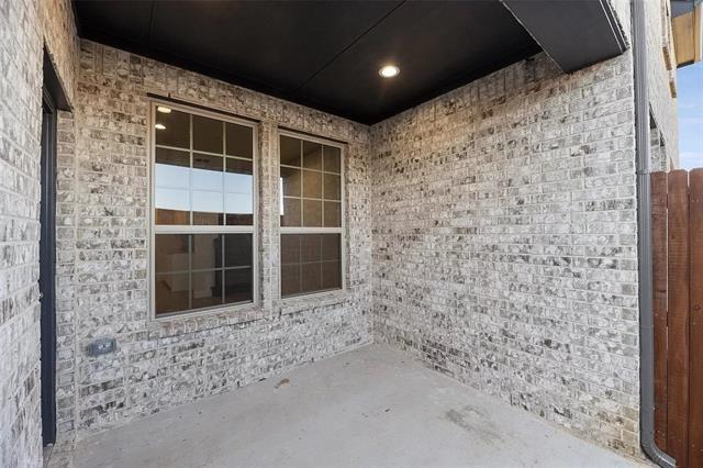 Building Photo - 521 Sandiford Ct