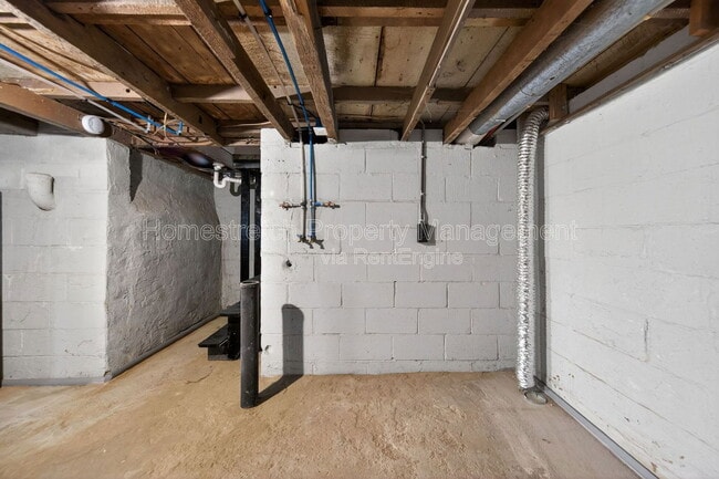 Building Photo - 7733 Brand Ave