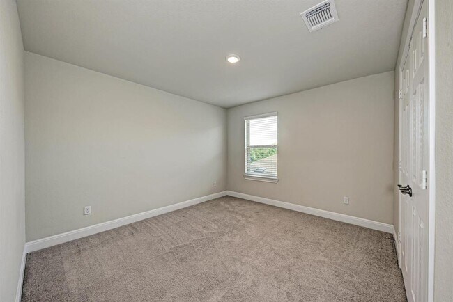 Building Photo - 120 Snowy Plover Ln
