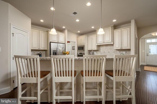 Building Photo - 22480 Grebe Ln