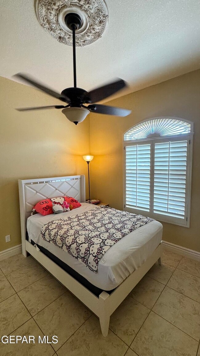 Building Photo - 7381 Black Mesa Dr