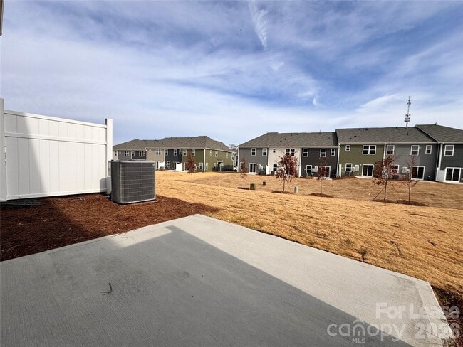 Building Photo - 759 Lock Haven Dr NW