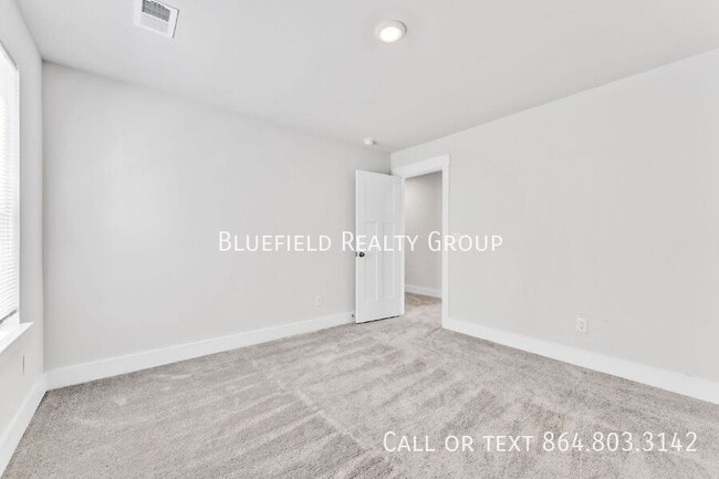 Building Photo - 1317 Algeddis Dr