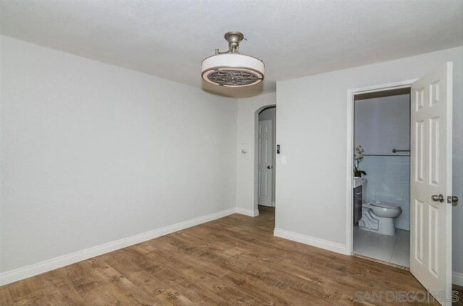 Building Photo - Remodeled 3 bedroom 2 bath.  Fenced yard. Outdoor shower, deck ,attached garage. Near beaches.