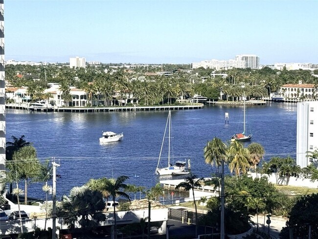 Building Photo - 101 S Fort Lauderdale Beach Blvd