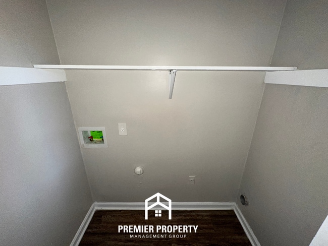 Building Photo - 6362 N Fawn Hollow Cir