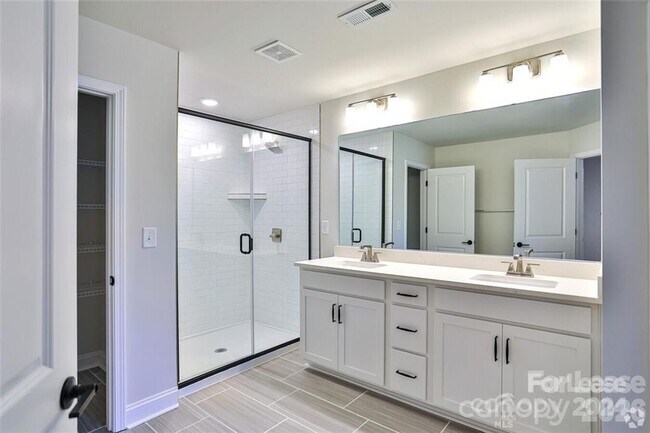 Building Photo - 13106 Settlers Trail Ct