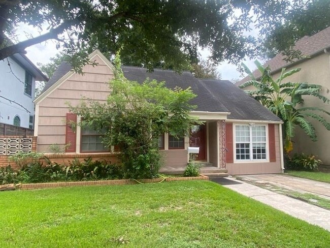 Building Photo - 4425 Ione St