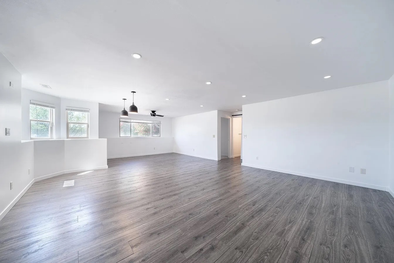 Building Photo - 14011 E Watson St