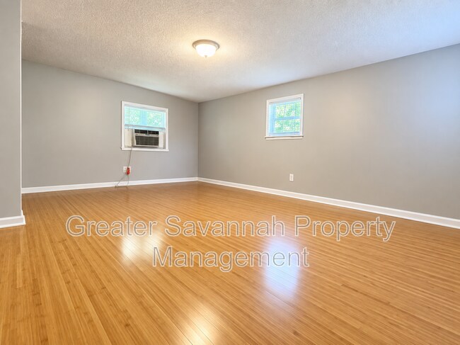 Building Photo - 627 Georgia Ave
