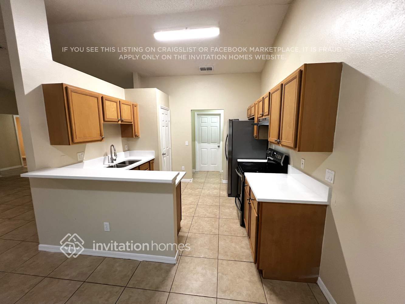 Building Photo - 1091 SW California Blvd