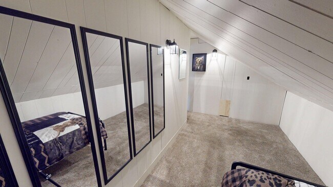 Building Photo - 1625 N Union St