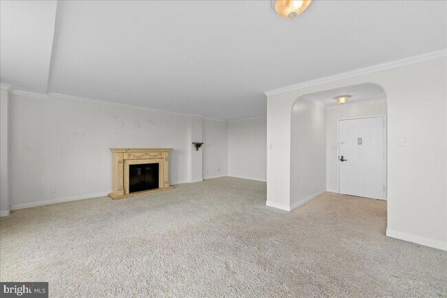 Building Photo - 501 Slaters Ln