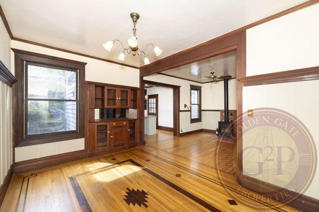 Building Photo - Potrero Hill - 3 BR, 2.5 BA House 1,388 Sq. Ft. - 3D Virtual Tour, Large Private Yard