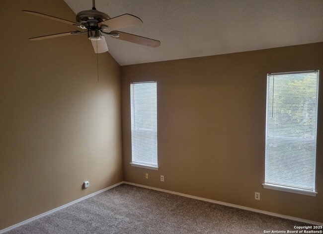 Building Photo - 5955 Heather View