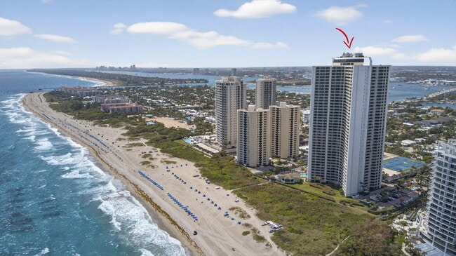 Building Photo - 3000 N Ocean Dr