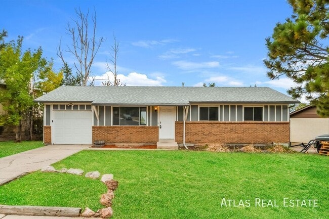 Primary Photo - 4885 Artistic Cir