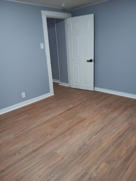 Building Photo - 657 Pine Hill St