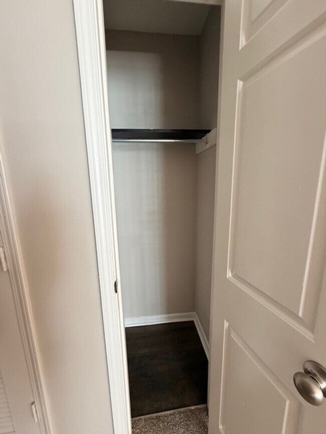 Building Photo - 500 Cokesbury St