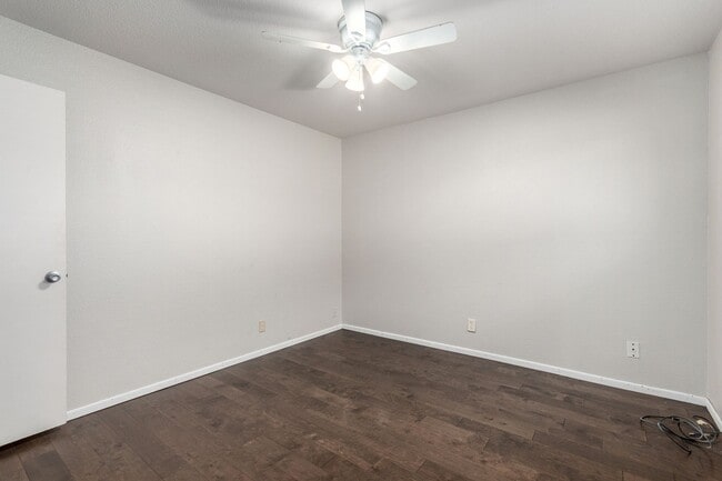 Building Photo - Prime Tempe Location – Minutes from ASU!