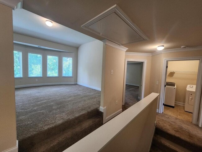 Building Photo - 2740 Blake Towers Ln