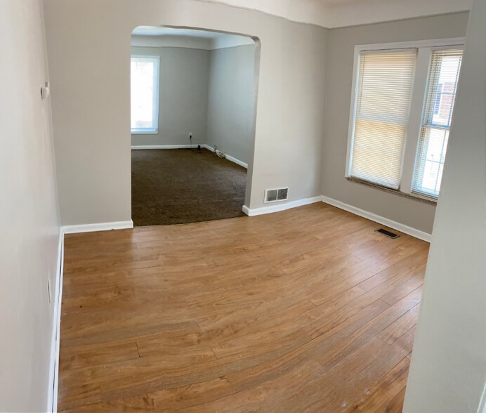 Building Photo - 6474 St Marys St