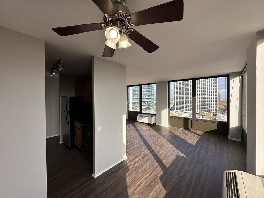 Building Photo - 4334 N Hazel St