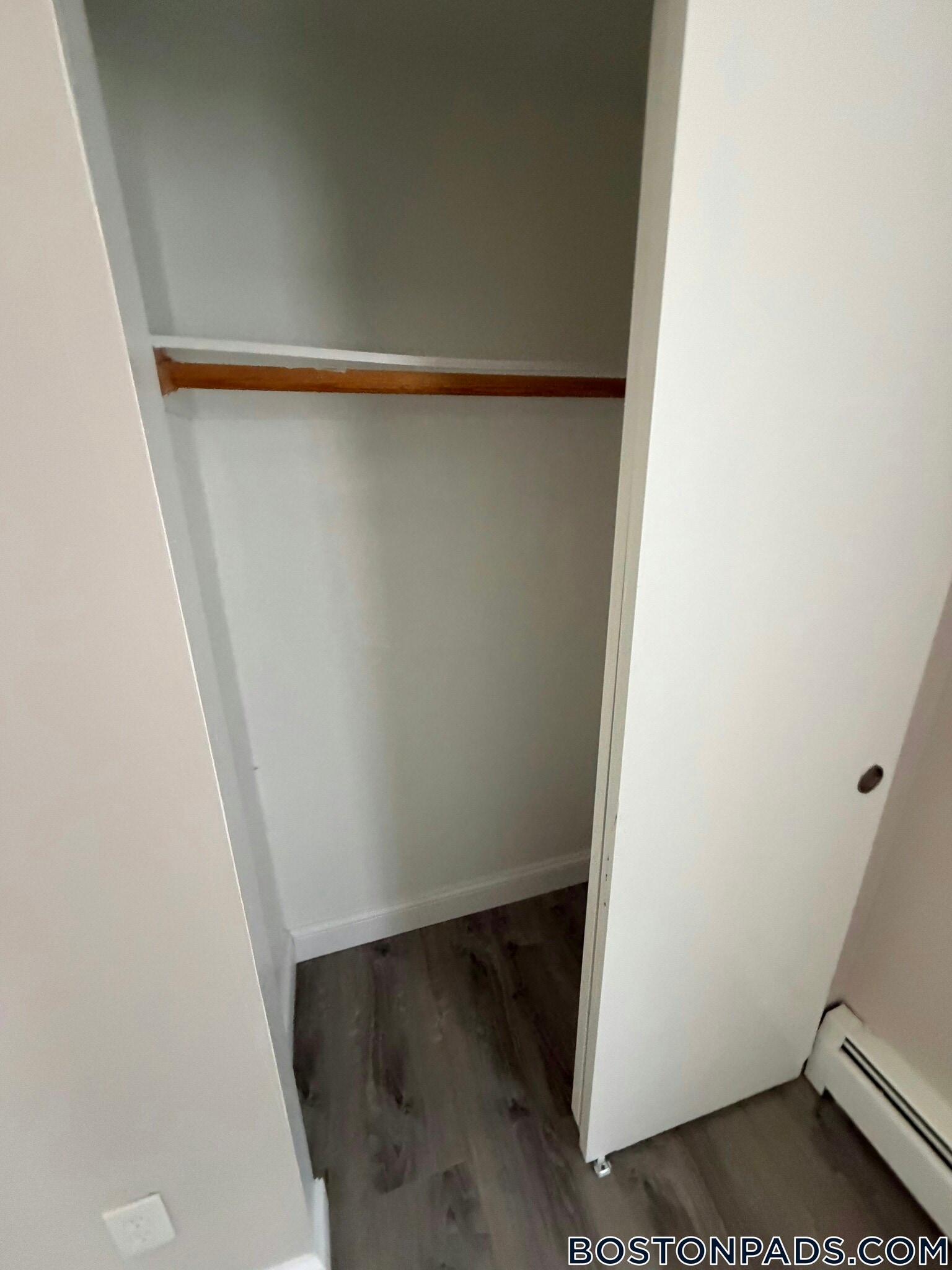 Building Photo - 71 Bernier St