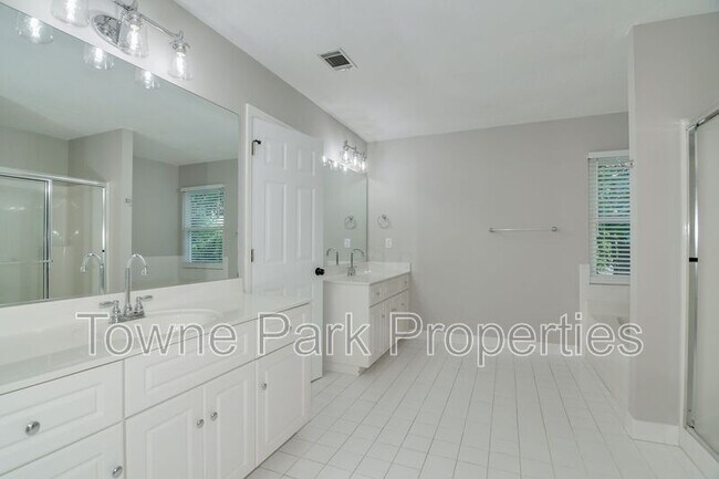 Building Photo - 486 Granite Point