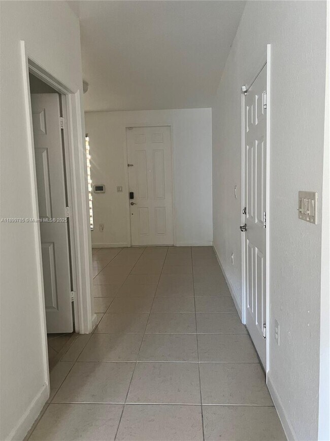 Building Photo - 7166 SW 163rd Pl