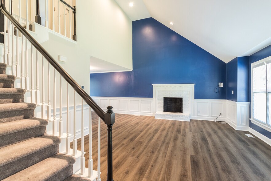 Building Photo - 2565 Oakes Plantation Dr