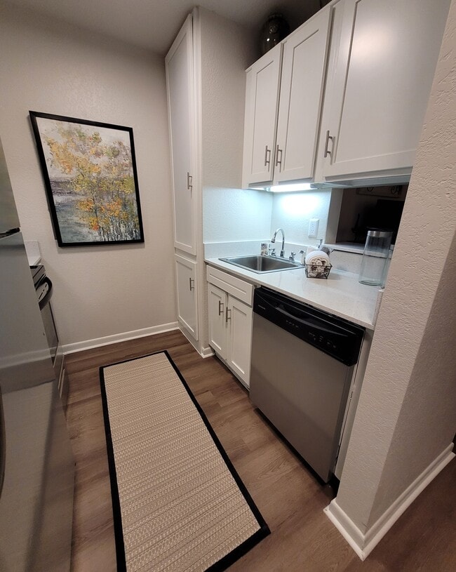1/1 Kitchen - Model - Huntley Ridge