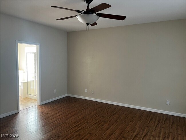 Building Photo - 3417 W Birdwatcher Ave