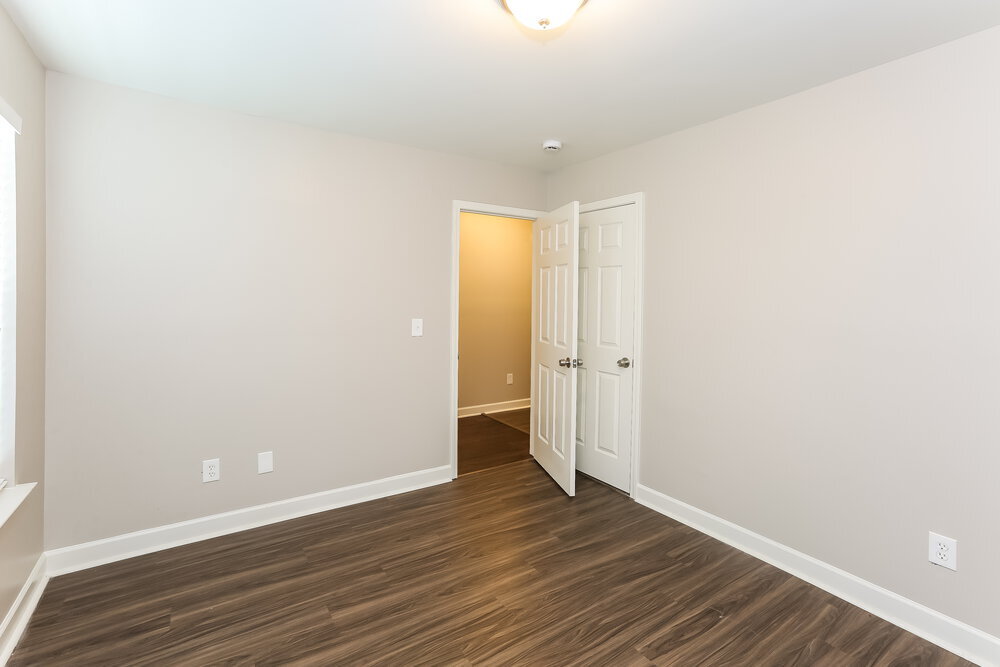 Building Photo - 4214 Broadstairs Dr SW