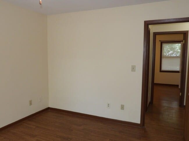 Building Photo - 3450 Macklen Rd