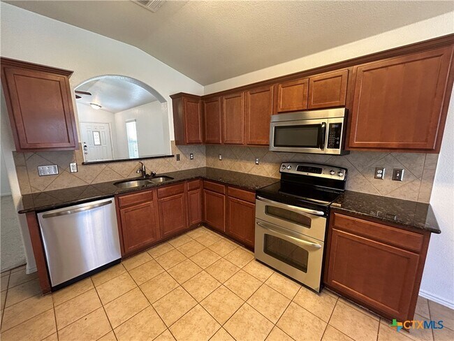 Building Photo - 5002 Allegany Dr