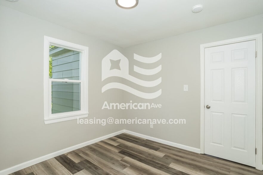 Building Photo - 16550 Ziegler St