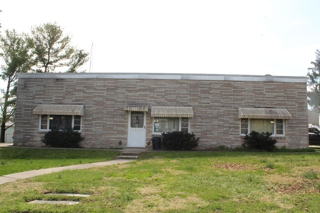 Primary Photo - 1st Floor Apartment