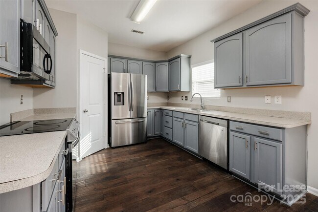 Building Photo - 13027 Rothe House Rd