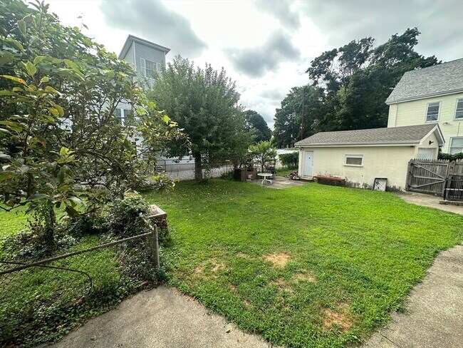 Building Photo - 30 South St