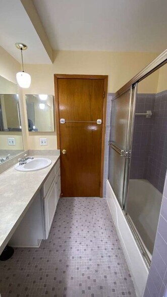 Building Photo - 28301 Mavis Dr