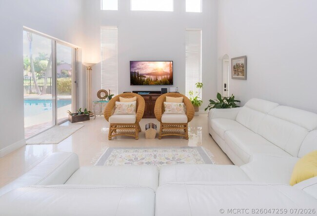 Building Photo - 10849 Bal Harbor Dr