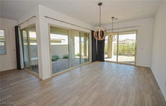 Building Photo - 12457 Heritage Bend Dr