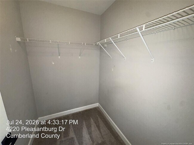 Building Photo - 4220 Pleasantburg Dr