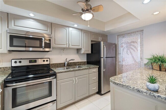 Building Photo - 4500 N Federal Hwy