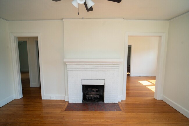 Building Photo - 1114 8th Ave