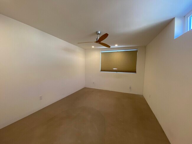 Building Photo - 4614 Idlewilde Ln SE