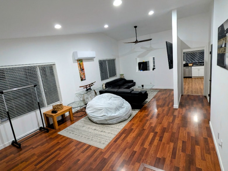 Building Photo - 23324 Maltby Pl