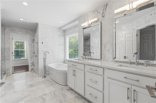Building Photo - 100 Cabots Cove Ct